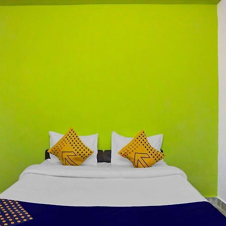 Spot On Raj Hotel Vip Near Worlds Of Wonder Kalkaji Devi Екстер'єр фото
