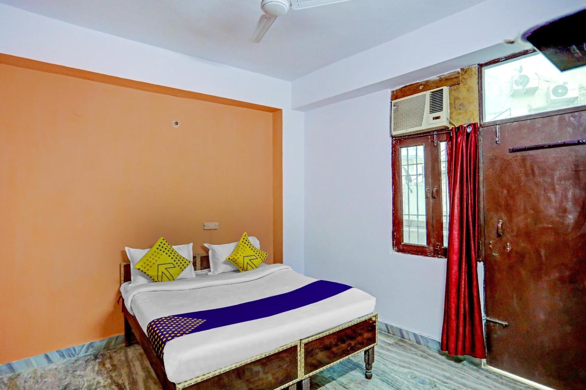 Spot On Raj Hotel Vip Near Worlds Of Wonder Kalkaji Devi Екстер'єр фото