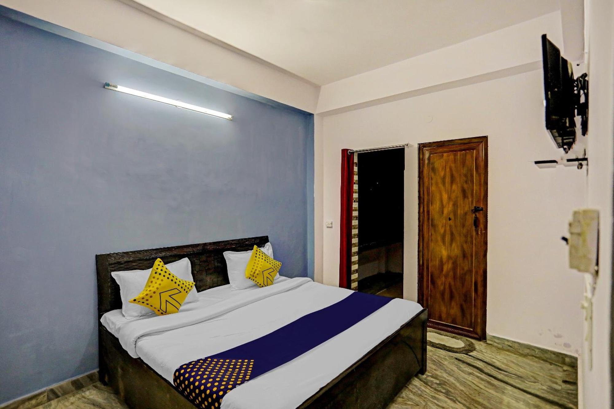 Spot On Raj Hotel Vip Near Worlds Of Wonder Kalkaji Devi Екстер'єр фото
