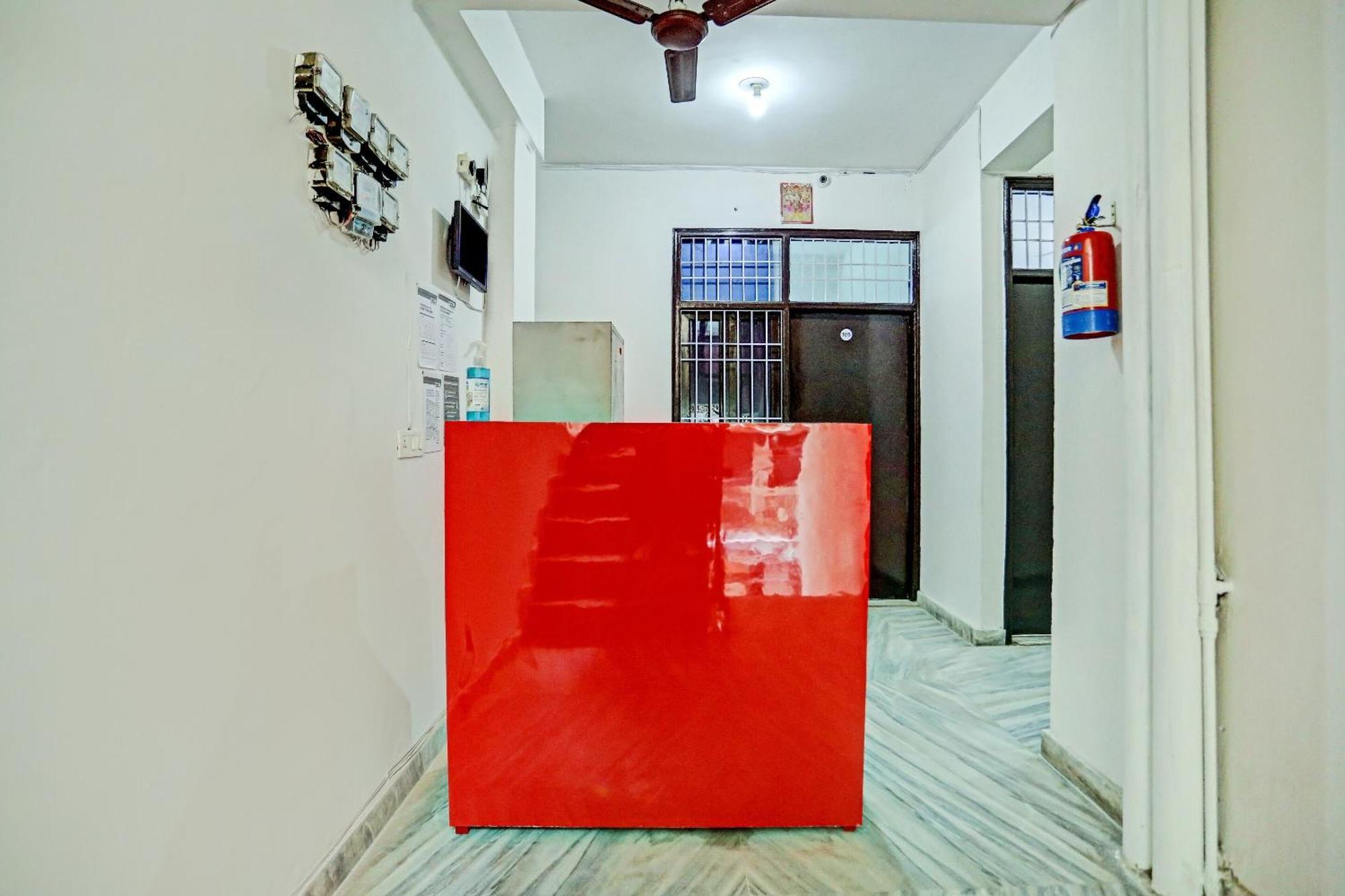 Spot On Raj Hotel Vip Near Worlds Of Wonder Kalkaji Devi Екстер'єр фото