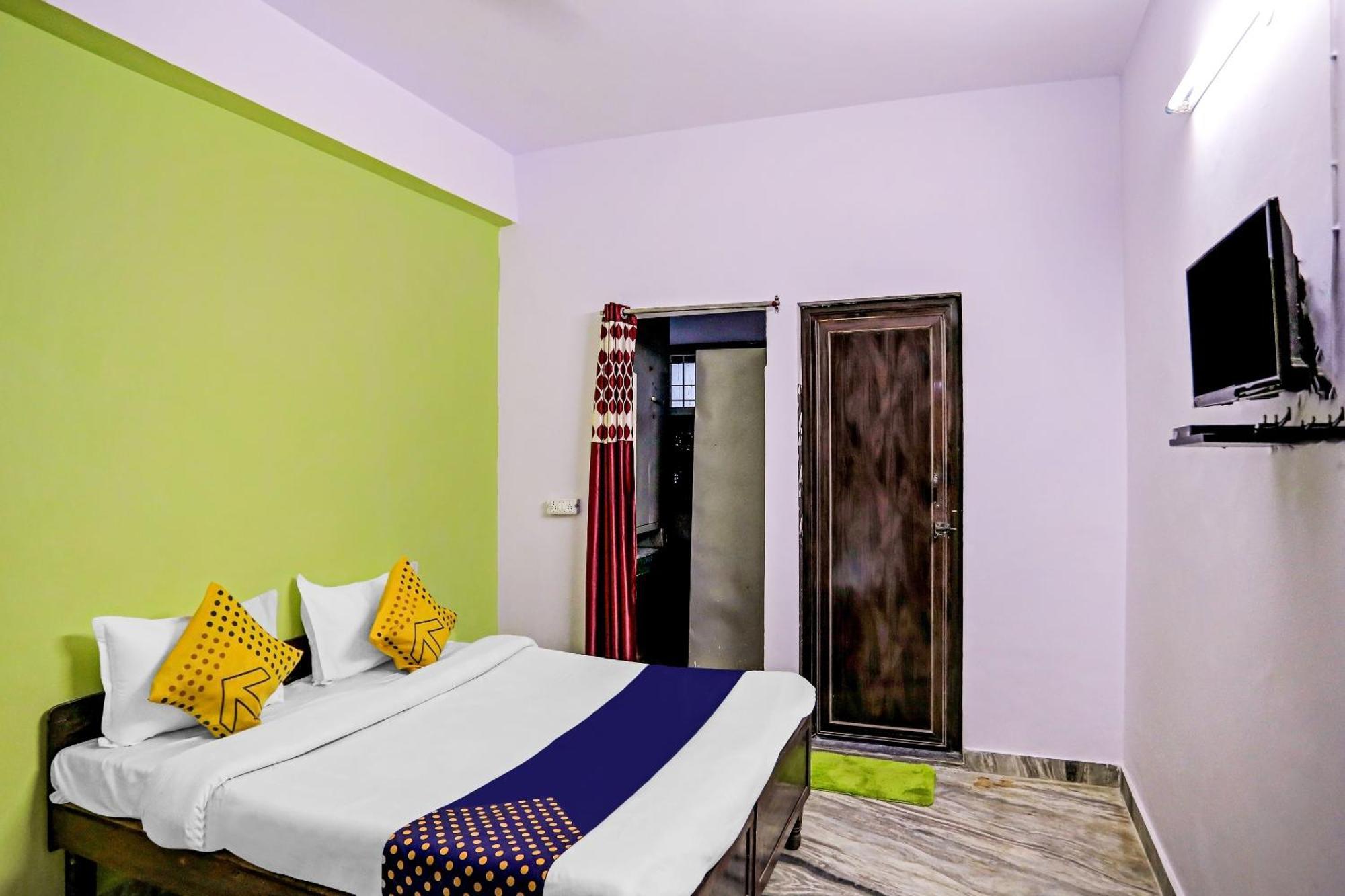 Spot On Raj Hotel Vip Near Worlds Of Wonder Kalkaji Devi Екстер'єр фото
