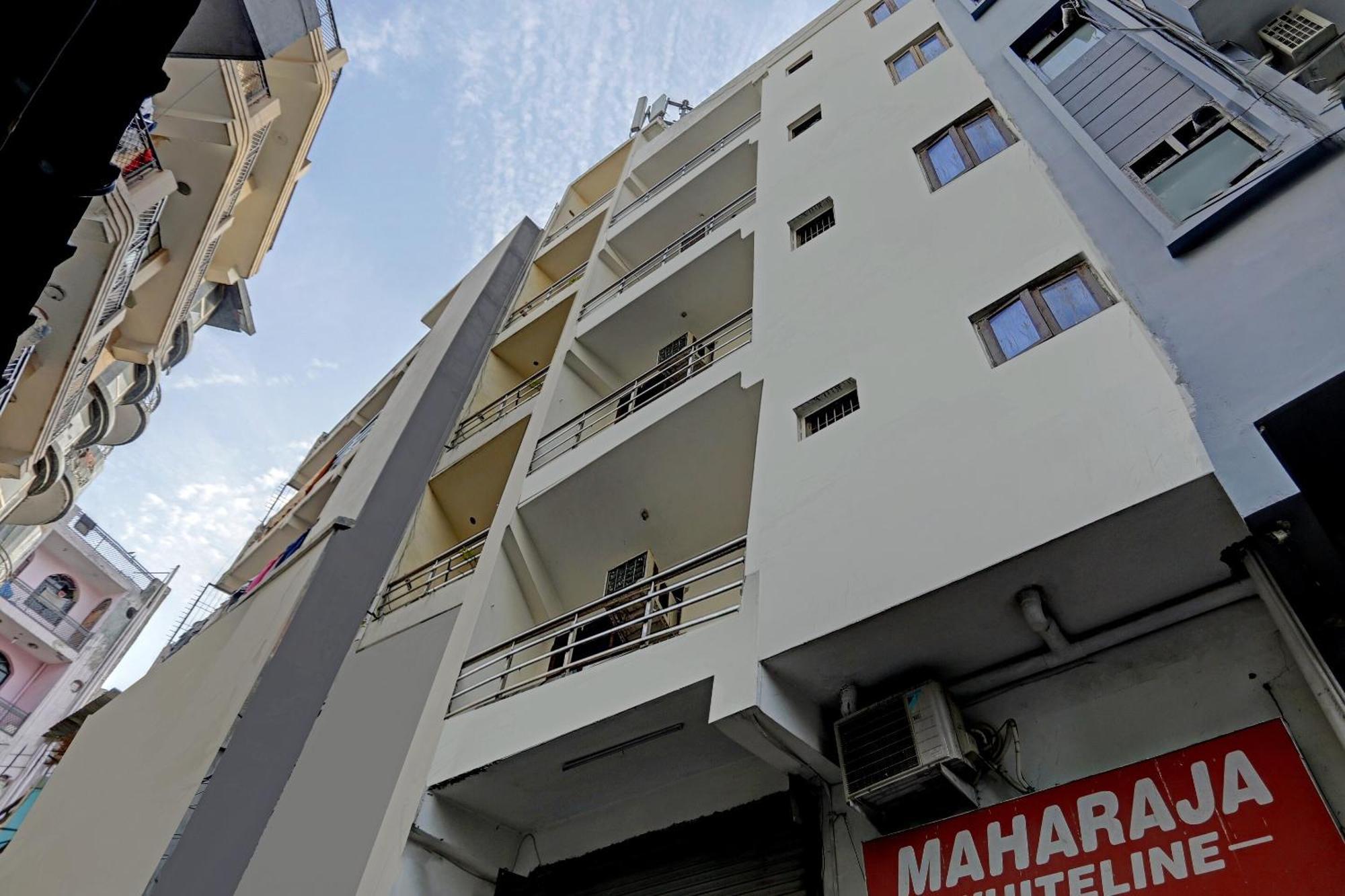 Spot On Raj Hotel Vip Near Worlds Of Wonder Kalkaji Devi Екстер'єр фото